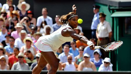 Ce accident stupid!** Serena Williams a călcat pe cioburi și ratează trei turnee!