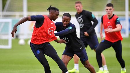 Probleme pentru jucătorul de 50 de milioane de lire de la Manchester United. S-a accidentat și ratează meciurile naționalei