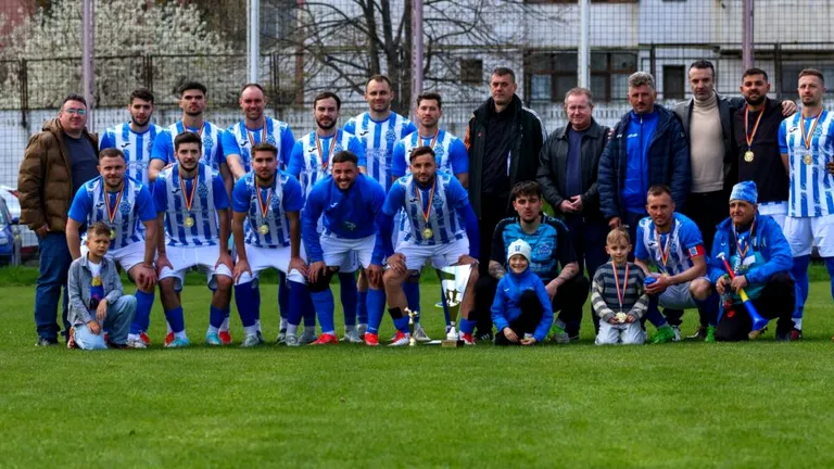 Hușana Huși a spulberat adversarele în Liga 4 Vaslui și a devenit campioană! Vedeta și căpitanul echipei, atacantul Vasile Buhăescu