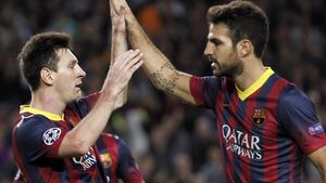 Fabregas este bănuit că ar conduce o revoltă împotriva lui Mourinho, dar un fost coleg îi ia apărarea: "Îl cunosc. Nu ar face un astfel de lucru!". Cine îl apără pe mijlocaș