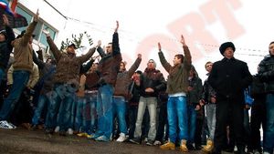 FOTO** Petarde și fumigene la reunirea Oțelului! "N-am mai văzut așa ceva"