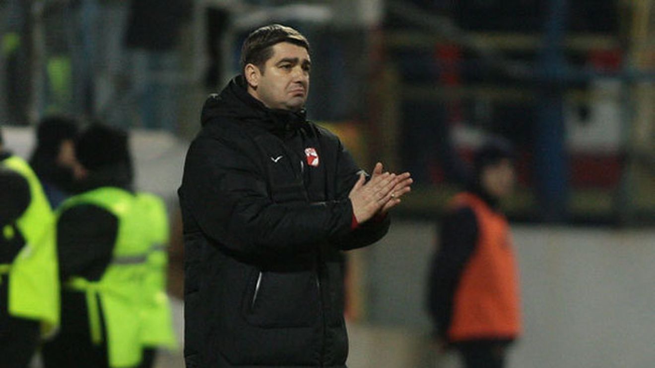 Crăciun Fericit, Ciobi!** Dinamo, aproape de a transfera 2 jucători ceruți de antrenor! Gigi va turba, unul dintre cei vizați a fost în curtea Stelei