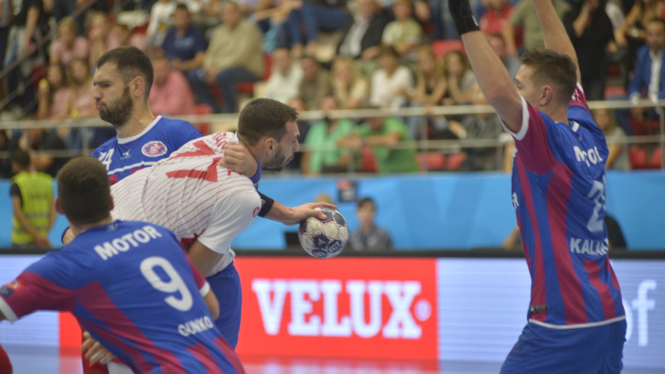 Victorie cu eurogoluri în Liga Campionilor: Dinamo - Motor Zaporojie 35-31