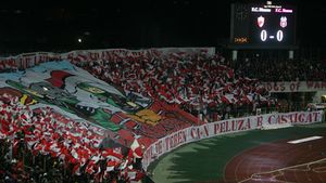 Fanii lui Dinamo, doar lângă fostele glorii! "Când intră în teren echipa clanului, părăsim arena!"
