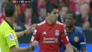 SCANDAL MONSTRU, după derby-ul Angliei! "A folosit de cel puțin 10 ori un anumit cuvânt! Nu se poate în 2011!"