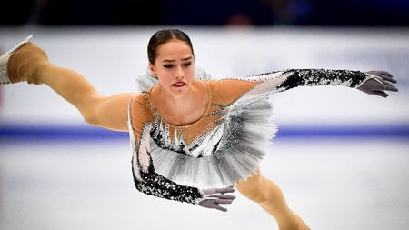 JO de iarnă 2018. "Lebăda neagră" Alina Zagitova, foarte aproape de a aduce Rusiei primul titlu olimpic la PyeongChang