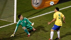 Și-a pus TOATĂ‚ lumea în cap! De ce n-a vrut să-l lase pe Ronaldo să-i dea gol?** Explicațiile lui Ciprian Tătărușanu