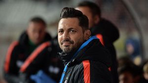 Mirel Rădoi, o nouă înțepătură pentru nașul său: "Mi-aș permite să-l contazic. A stat degeaba atâția ani în fotbal, n-a învățat nimic!"