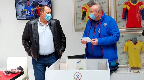 Duckadam, Iovan și Bumbescu, din nou la aceeași masă! Cei trei mari steliști, asaltați de fani la un eveniment deosebit în București + Discuții despre FCSB pe stadionul Steaua | VIDEO+FOTO