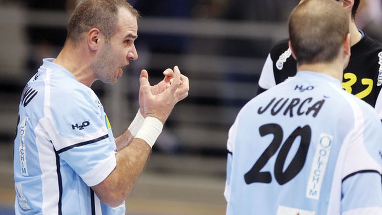 Pârâianu, încă doi ani la UCM Reșita