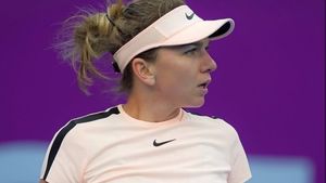 Simona Halep s-a calificat în 'sferturile' turneului de la Indian Wells: Darren Cahill i-a pus ordine în idei în final de prim set, iar aspectul meciului s-a schimbat complet