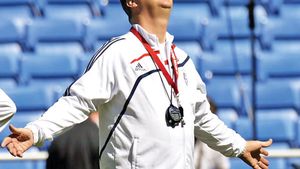 L-am supărat pe Van Gaal! Selecționerul batav, scos din minți de un articol. Ce a "uitat" olandezul 