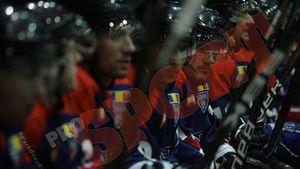 Hochei PENAL! Scandal fără precedent:** un jucător de la Steaua, LOVIT în vestiar! După "Sună la 112" s-a rupt filmul