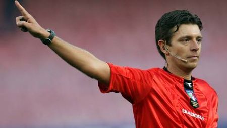 Italianul Gianluca Rocchi arbitrează meciul CFR Cluj - FC Basel