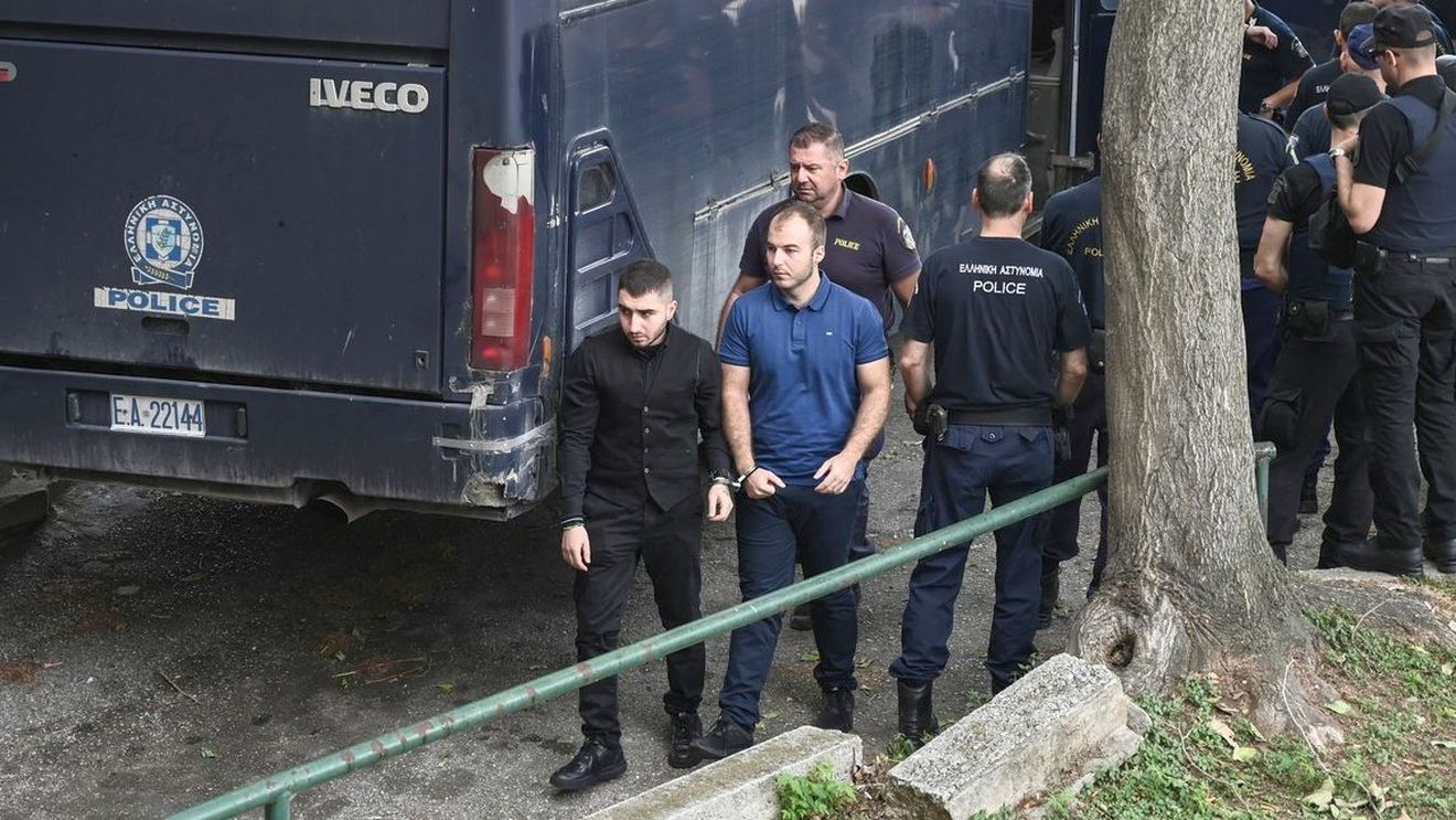 Șoc pentru Răzvan Lucescu. 7 ultrași ai lui PAOK au fost condamnați pe viață pentru crimă cu premeditare!