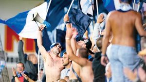 A erupt Vezuviul! Fanii lui Napoli invadează Bucureștiul!