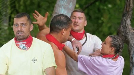 Milionarii Donca şi Boureanu s-au luat la bătaie la Survivor sub ochii lui Tamaş: „Nu l-a înjurat cu ură”