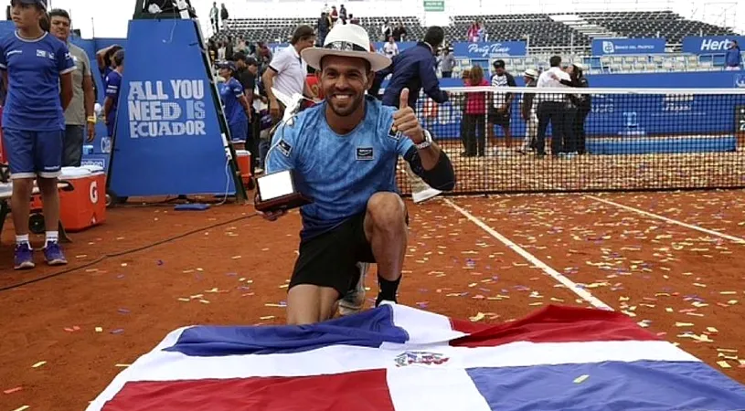 SPECIAL | Lacrimile de adio ale unui erou al tenisului. Victor Estrella Burgos, trimis de tatăl său să strângă mingile la un club pentru a scăpa de bătăile fraților mai mari, și-a început cariera la 26 de ani și a încheiat-o la 39, cu un buchet de recorduri