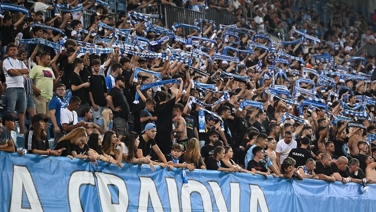 Ironia supremă a fanilor din Peluza Nord la adresa rivalilor din Peluza Sud 1997, după ce aceștia și-au suspendat activitatea! Ce s-a putut vedea pe stadion la meciul Universitatea Craiova - Hermannstadt | FOTO
