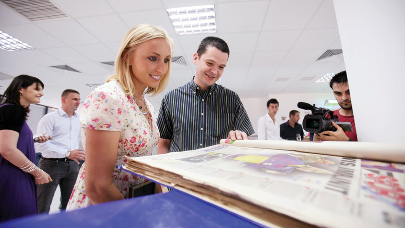 "Primeam cadouri în magazine"