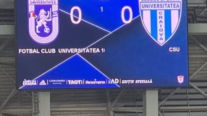 Cea mai mare aroganță a gazdelor în derby-ul Craiovei: crainicul n-a prezentat numele fotbaliștilor de la CS U! Cum a fost numit Laurențiu Reghecampf