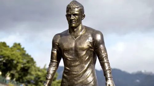 FOTO | Detaliul stânjenitor al statuii lui Cristiano Ronaldo. Ce se observă în imagine