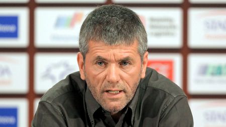 Friedhelm Funkel,** noul antrenor al lui Max Nicu!