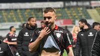 George Pușcaș s-a operat la Londra: atacantul lui Dinamo ratează cantonamentul de vară și startul sezonului. Când urmează să revină pe teren