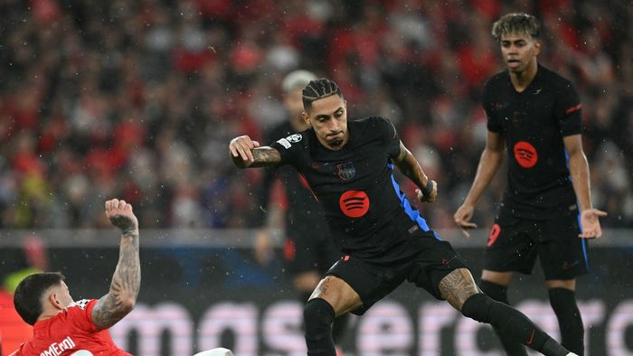 „Aşa gol nu am mai văzut”. Comentatorii români, uluiți de golul lui Raphinha, după o gafă incredibilă a portarului Benficăi
