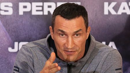Și-a revenit din pumni și a făcut un anunț important pentru iubitorii boxului. Ce a declarat Klitschko după ce a fost învins prin KO de Anthony Joshua