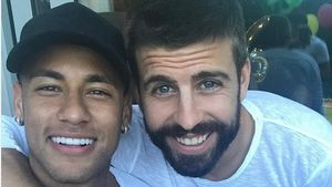 Pique, ironizat pentru celebrul "se queda". FOTO |  Thibaut Courtois l-a luat peste picior pe starul Barcelonei, imediat după închiderea perioadei de transferuri. Ce mesaj a avut portarul lui Chelsea :)