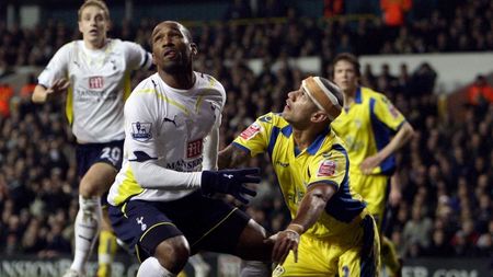 VIDEO** Hat-trick Defoe! Cum să dai un supergol după ce ai "bărbierit" mingea!