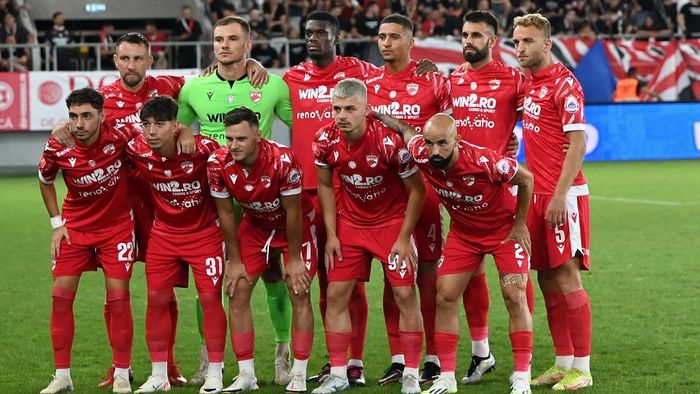 Dinamo, acuzații de discriminare după ce fanii „câinilor” nu au fost lăsați să își afișeze coregrafia la meciul cu Rapid: „Alea au fost aprobate pentru uz în Giulești, dar cea dinamovistă nu!”