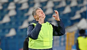 Tibor Selymeș, mesaj dur pentru unii jucători după eșecul cu Șelimbăr. ”Să ne fie rușine! La mulți dintre jucători caracterul le-a închis ușa la Poli Iași. Degeaba ai talent dacă nu ai caracter”