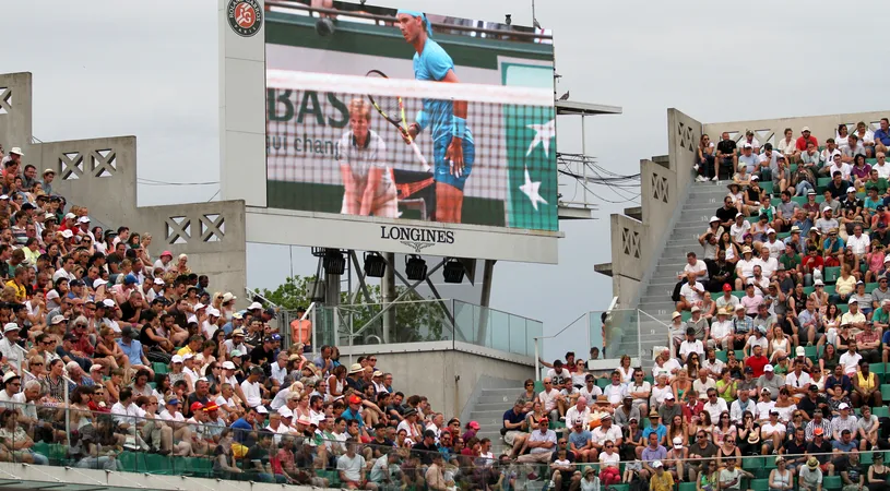 4 terenuri pe care trebuie să ajungi la Roland Garros. Te întâlnești cu Muttley din Wacky Racers. Sau vezi altfel forehandul lui Nadal. Corespondență din Paris