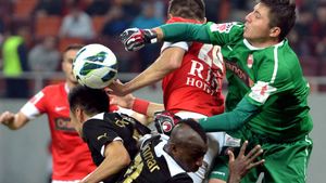 Decizie ciudată a staff-ului dinamovist. "Câinii" au schimbat în ultimul moment un  jucător din lotul pentru Antalya. "Nu am mai întâlnit așa ceva"