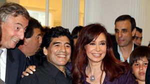 Maradona către Aguero: "Du-te la Inter!"