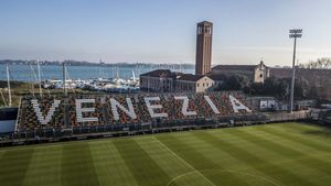 Venezia are încă un obiectiv turistic! Orașul se poate lăuda cu echipă în Serie A, după o pauză de 19 ani. Miracol cu Cittadella și gol decisiv în nouă oameni | SPECIAL