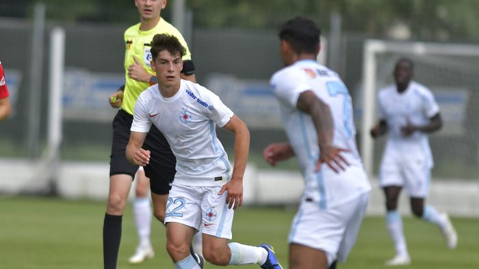 Dinamo vrea să facă un transfer ciudat. Fostul fotbalist de la FCSB, accidentat de la începutul anului, ofertat de Nicolescu
