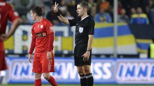 "Te-ai aruncat în bazin" și "la așa ceva nu se dă". Așa și-a argumentat Petrescu deciziile controversate din Petrolul - Dinamo 2-2. Cât câștigă o brigadă la un meci din Liga 1 
