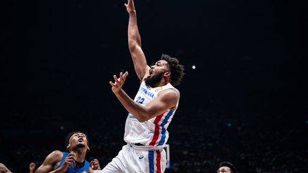 Povestea dureroasă a sportivului care duce în spate o țară: Karl-Anthony Towns, vedeta NBA dominicană a Mondialului de baschet, și-a pierdut mama și alte 6 rude în pandemia Covid | CORESPONDENȚĂ DIN MANILA