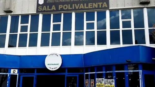 Primarul Iașiului se laudă cu cârpeala din Sala Polivalentă | FOTO Cum arată 