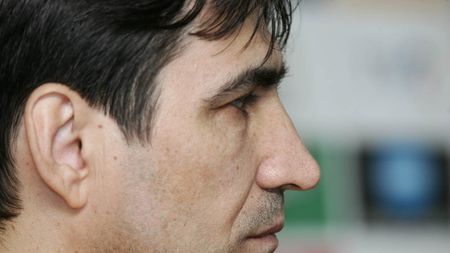 Pițurcă:"Dacă învingem Franța avem șanse mari să ne calificăm"