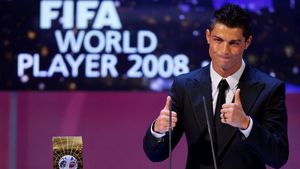Cristiano Ronaldo, desemnat de FIFA jucătorul anului 2008!