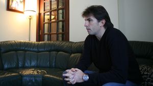 "Prunea e nevinovat!** Lupescu a acceptat astfel de practici!"