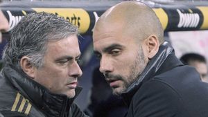 Mourinho, comentariu în stil propriu despre decizia lui Guardiola de a semna cu Bayern:** "A plecat în Germania din cauza mea?"