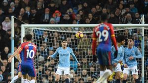 S-a "rupt" clasamentul în Premier League: "bomba" sezonului a venit pe Etihad și Liverpool prinde viteză față de City. VIDEO | Townsend și De Bruyne, goluri din altă lume!