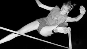 Strigătul de disperare al Iolandei Balaș: "Mi-am rupt oasele și ei iau banii"