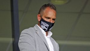 „L-a dat ăla afară din birou”. Pablo Cortacero, spaniolul acuzat că a dat țeapă la Dinamo București, la un pas să cumpere un alt club pentru 6.000.000 de euro