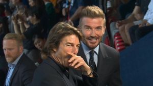 De ce a fost chemat Tom Cruise la PSG - Inter. Starul de la Hollywood, analist TV cu David Beckham